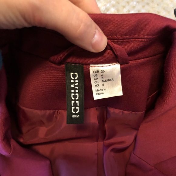 H&M Divided (Juniors) Burgundy Blazer - Picture 8 of 8